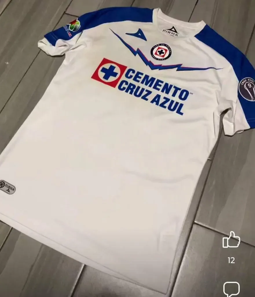 La playera falsa que circula en redes sociales. (Foto: Facebook)