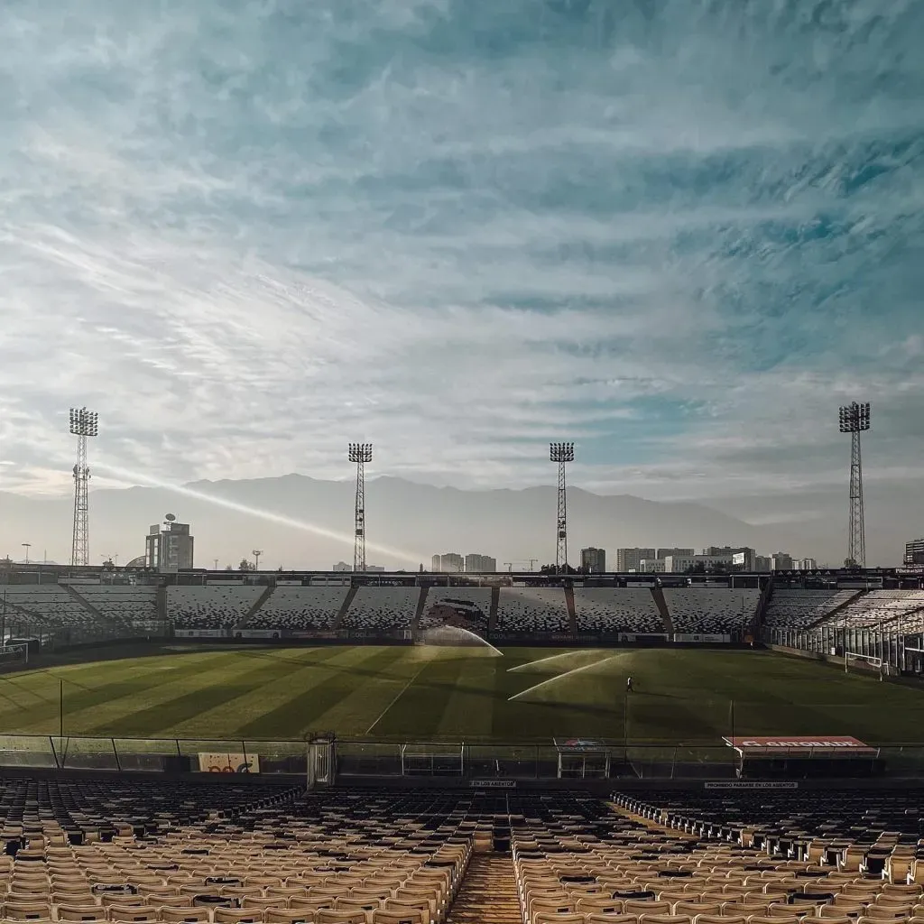 Estadio Monumental y su césped. Crédito: Colo Colo.