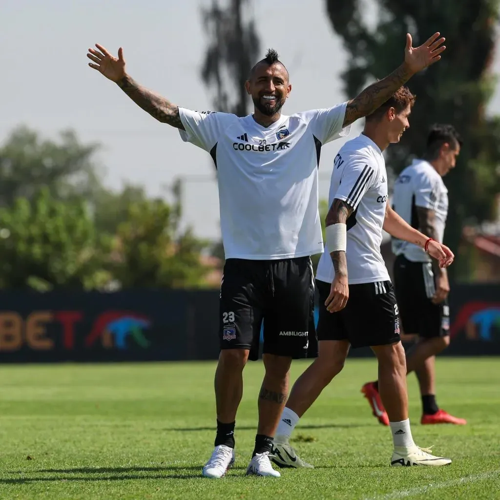 Arturo Vidal en los entrenamientos de Colo Colo. (Foto: Colo colo)