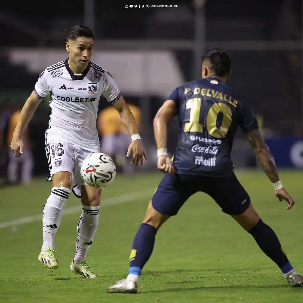 Óscar Opazo se pierde el partido de hoy por suspensión. (Foto: Colo Colo)