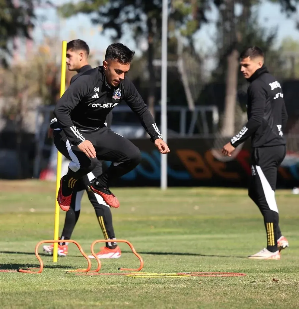 Entrenamiento de Colo Colo previo al partido con Fluminense. (Foto: Colo Colo)