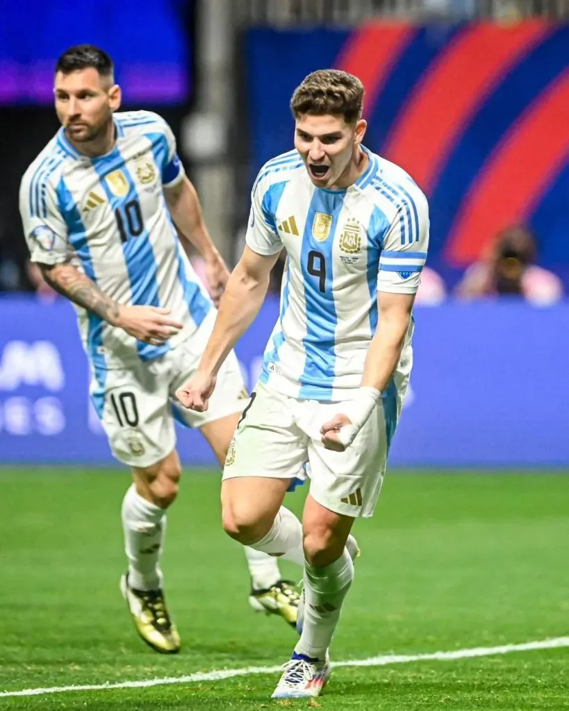 Julián Álvarez abrió el camino del triunfo de Argentina. Imagen: Copa América
