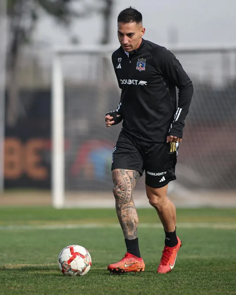 Javier Correa en los entrenamientos de Colo Colo. (Foto: Colo Colo)