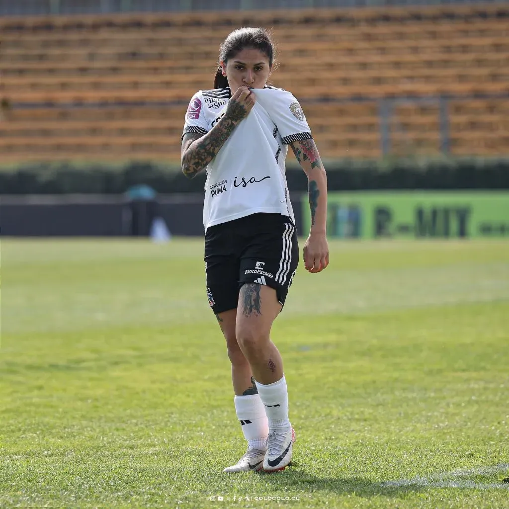 Dos goles anotó Yenny Acuña en el triunfo 3-0 de las Albas en La Pintana | Foto: Colo Colo Femenino