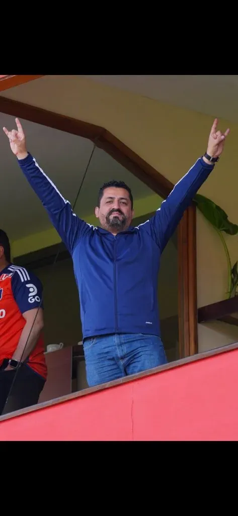Aldo Marín presente en el Santa Laura