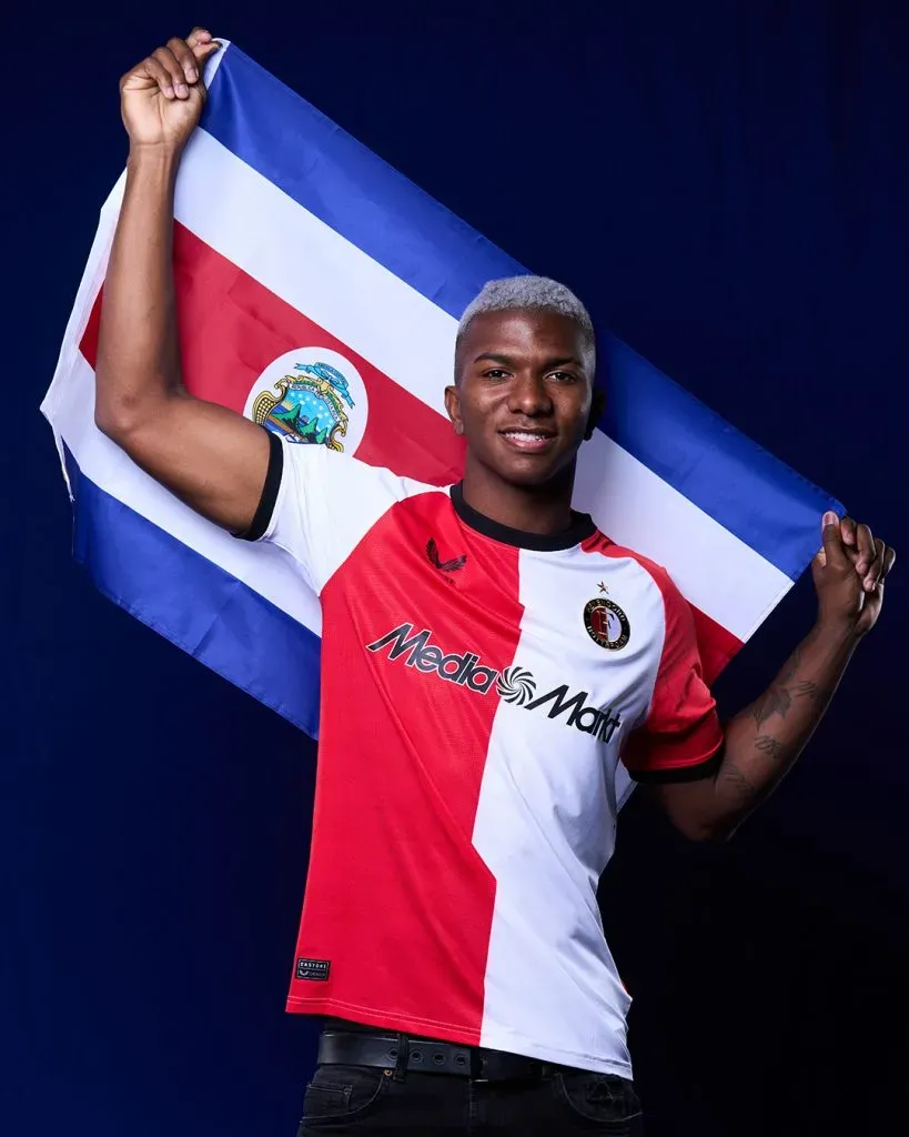 Jeyland Mitchell con el Feyenoord