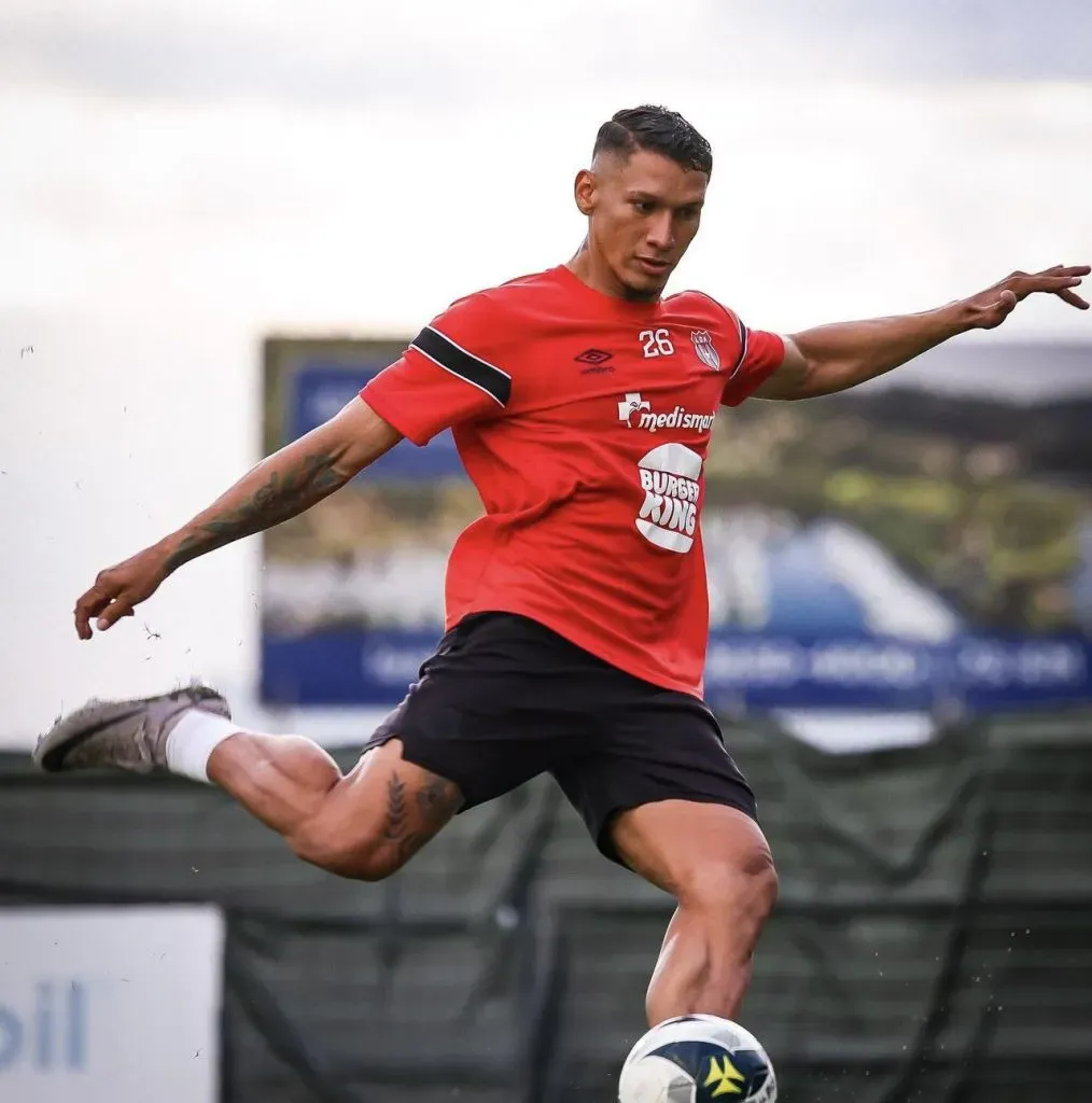 Fernando Piñar vuelve a estar disponible para Guimaraes (LDA).