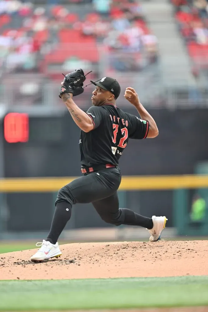 Solomon Bates 5 IP | 5 H | 3 R | 2 BB | 2 K vs Diablos Rojos | Juego 1 Final Zona Sur | 24 de agosto 2024, Estadio Alfredo Harp Helú (Cortesía)