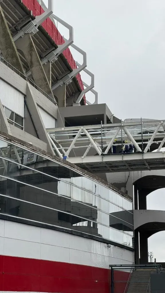 Así es el nuevo puente peatonal del Monumental (La Página Millonaria)