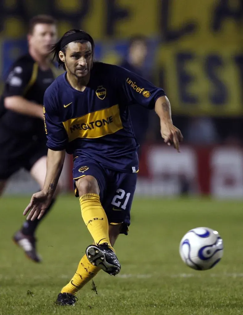 Carlos Bueno en Boca (Imago)