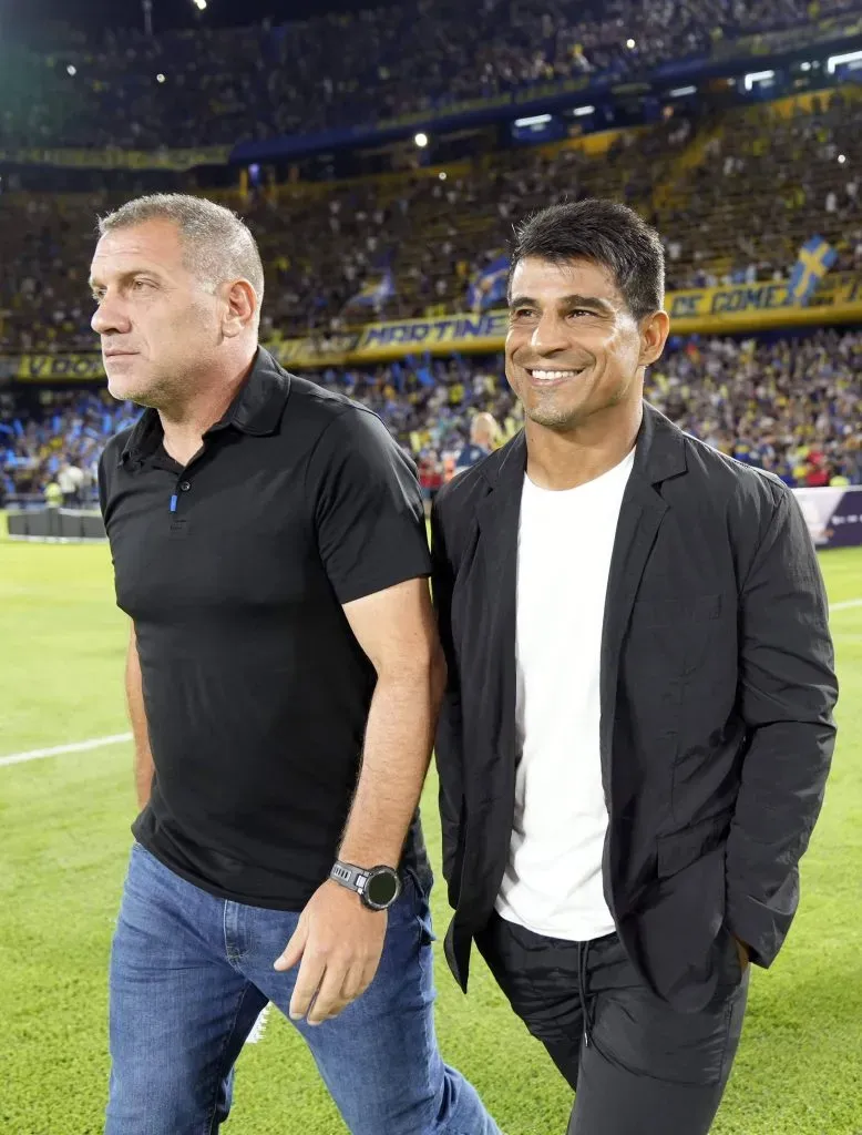 Roberto Pompei junto a Ibarra en Boca. (Imago)