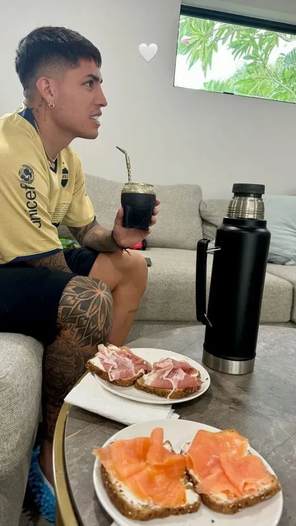 Farías, con la camiseta de Boca. (Instagram)