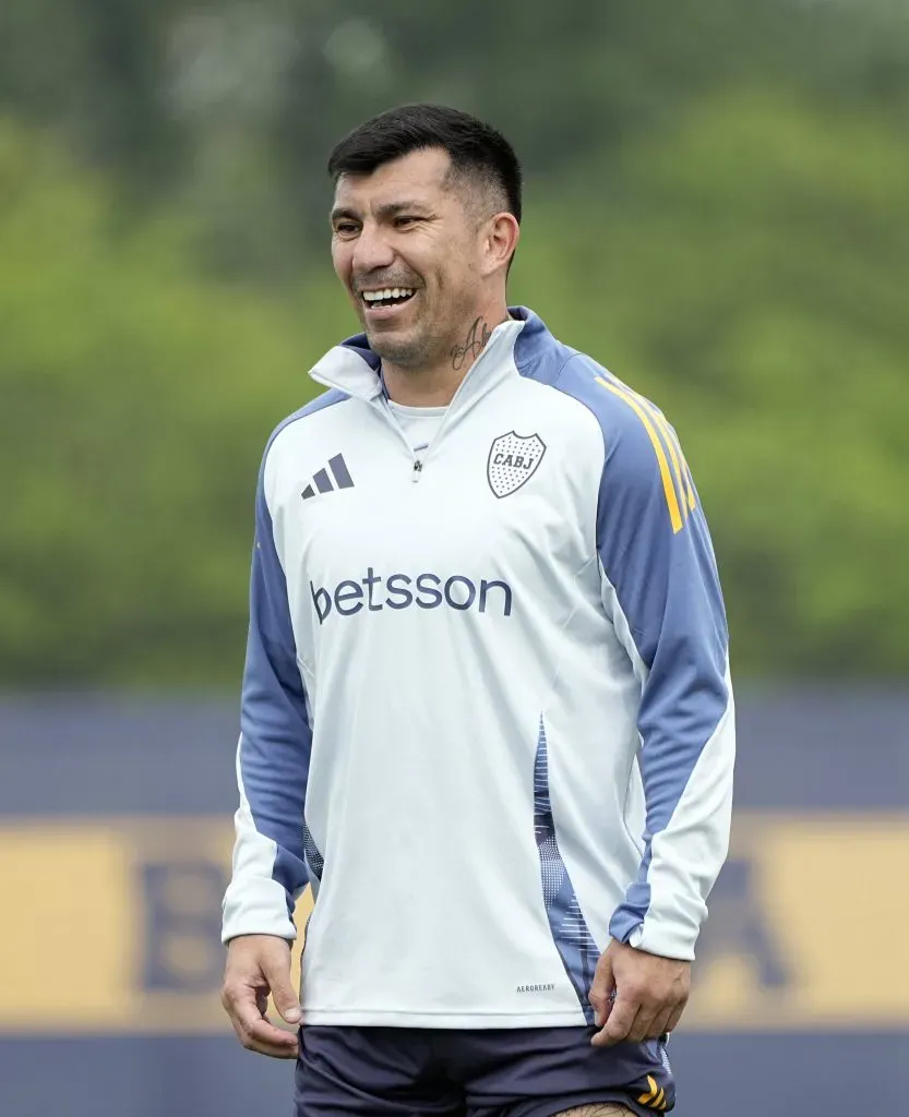 Gary Medel, afuera de la lista de convocados. (Imago)