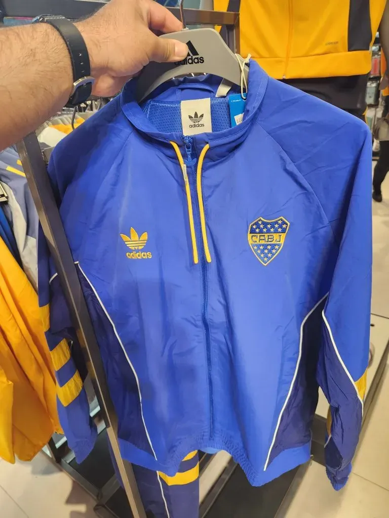 Una de las nuevas camperas de Boca. Foto: @marto_m3