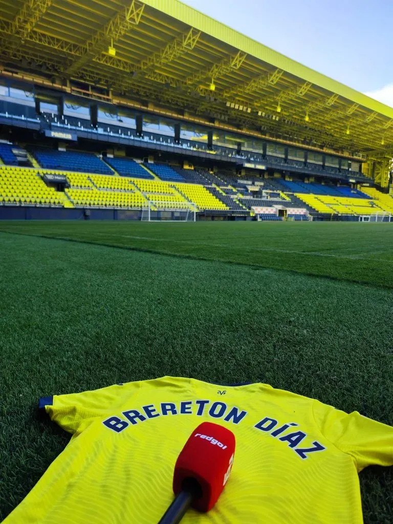La camiseta de Brereton en Villarreal. | Foto: RedGol