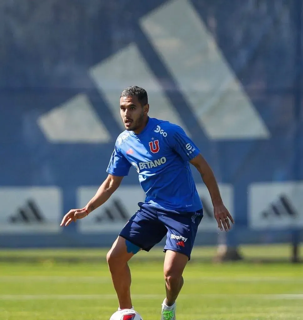 Federico Mateos regresó el martes a los entrenamientos en la U. Foto: U. de Chile.