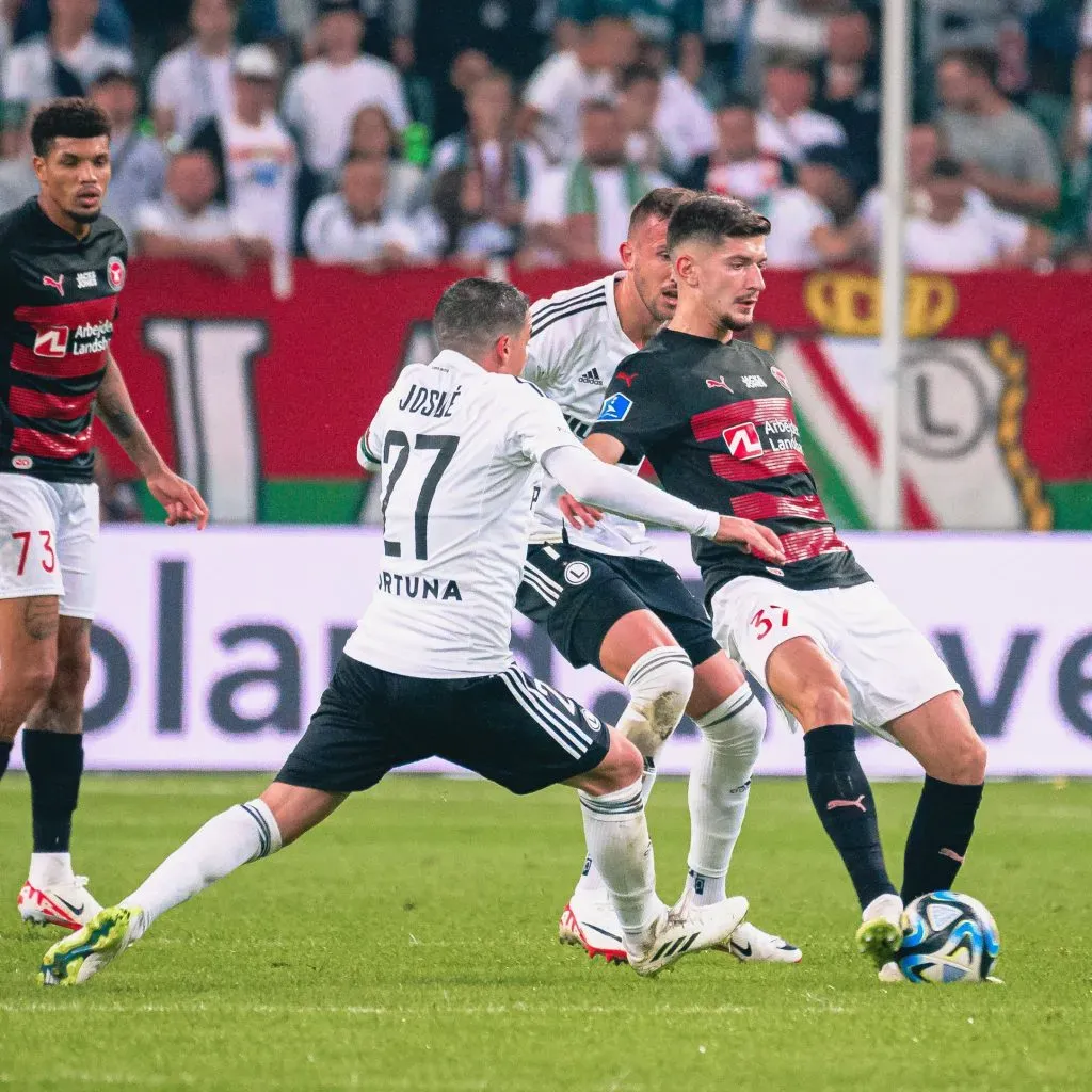 Midtjylland no pudo con Legia de Varsovia y se quedó con las ganas de ir a la fase de grupos de Conference League. Foto: Comunicaciones Midtjylland.