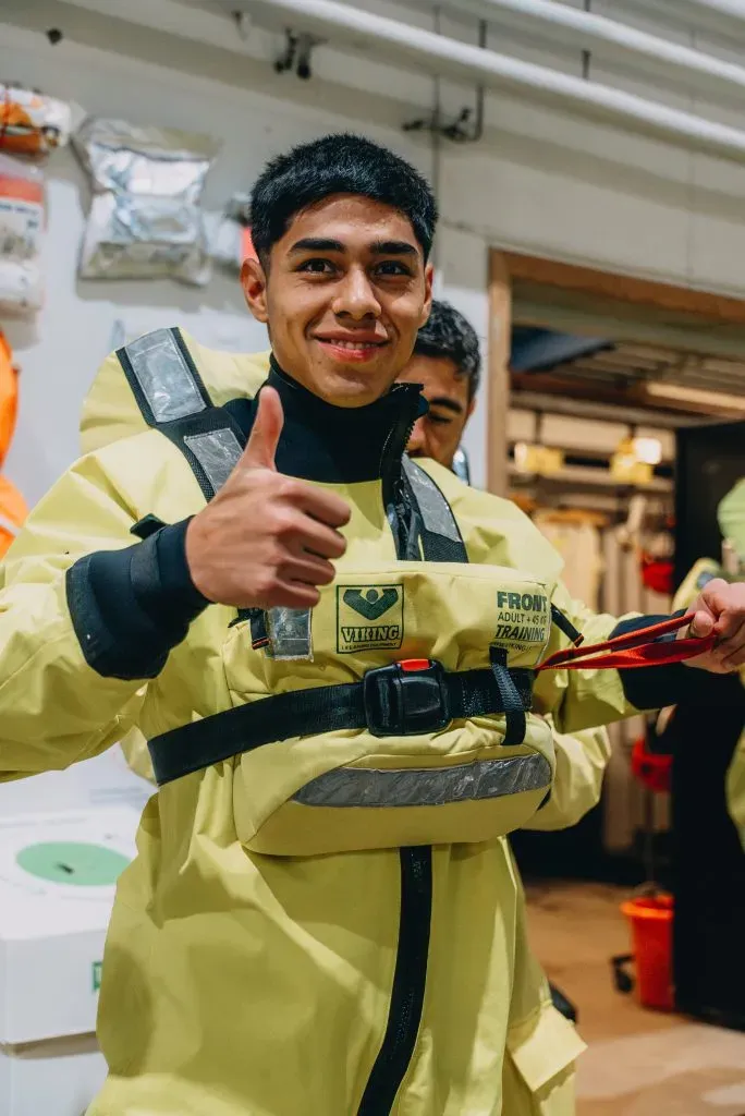 El traje de primeros auxilios que usó Darío Osorio en actividad con bomberos (Midtjylland)