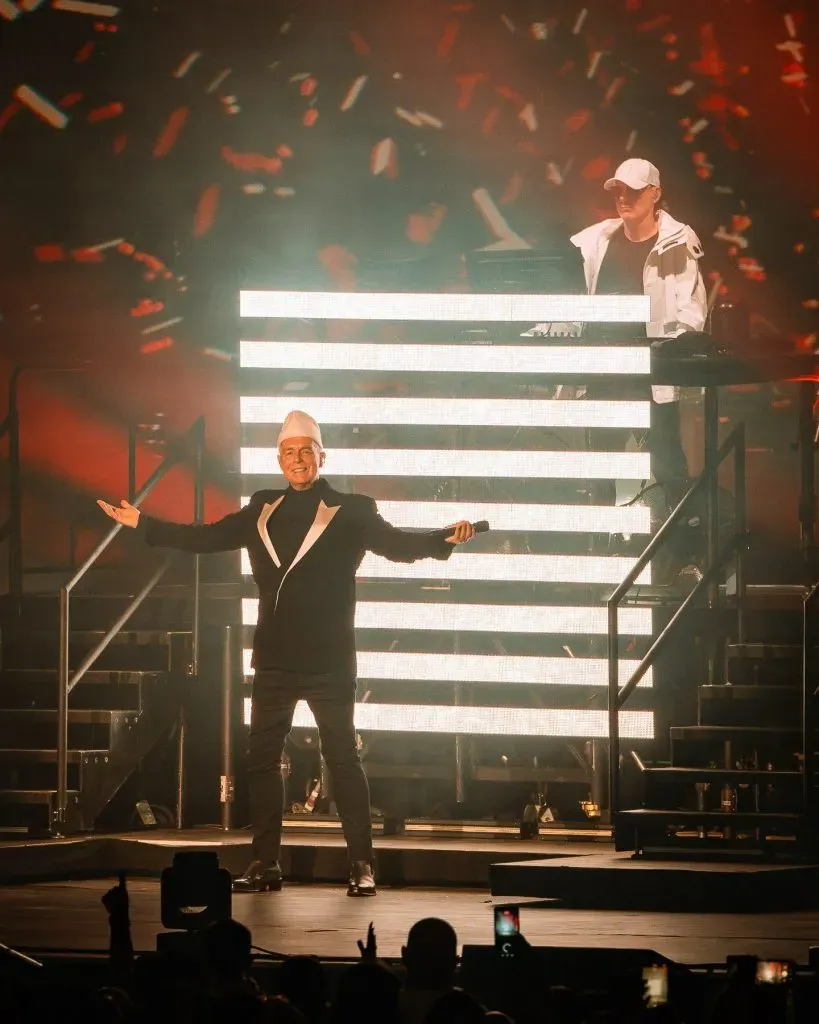 Cómo fue el show de Pet Shop Boys en Chile - La Tercera