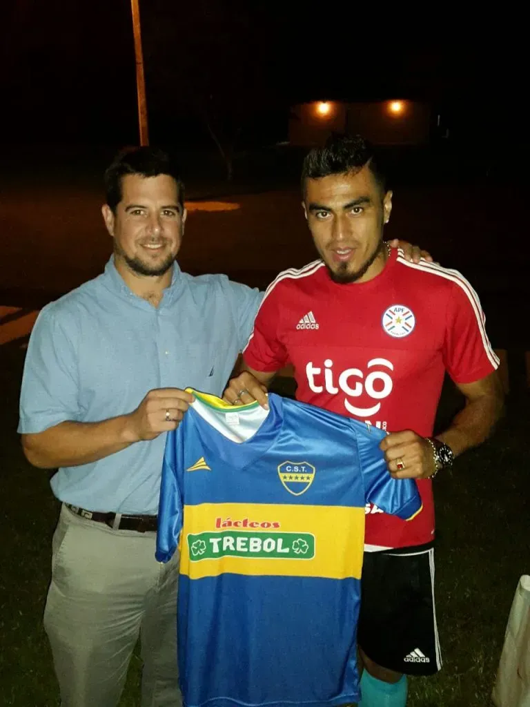 Darío Lezcano con la camiseta de Trinidense en la concentración de la selección paraguaya. (Captura Facebook).