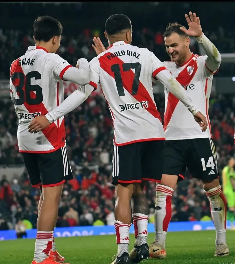 Paulo Díaz celebra una nueva victoria de River Plate.