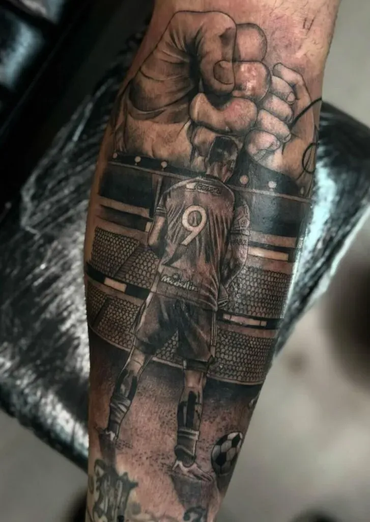 Una parte del nuevo tatuaje de Luciano Pons.