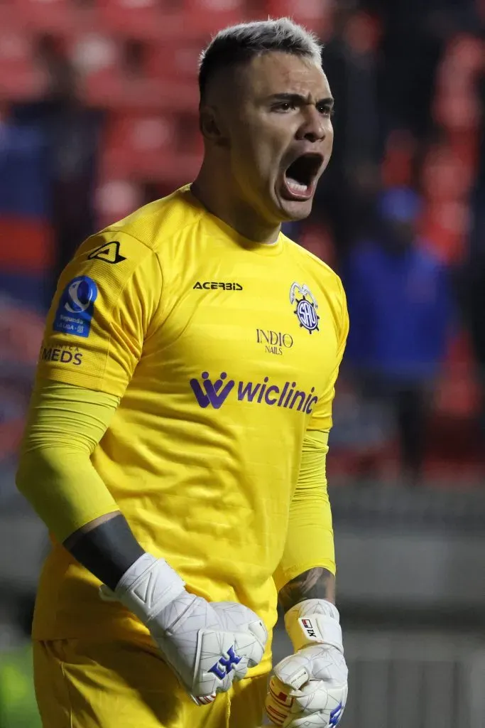 Cristóbal Campos fue figura ante la U, el equipo de sus amores. Foto: Photosport.