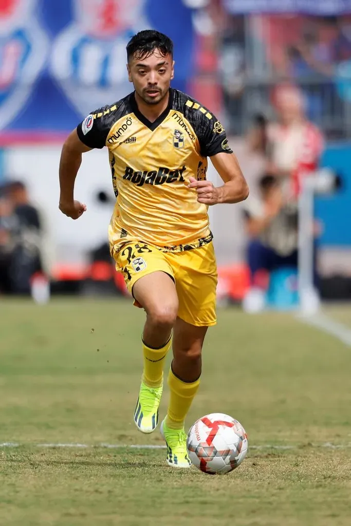 Sebastián Cabrera, el lateral que aparece para reforzar a Universidad de Chile (Photosport)