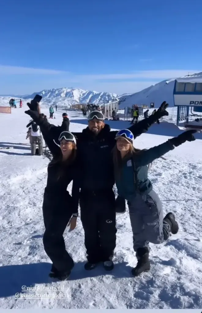 Vidal con su familia colombiana.