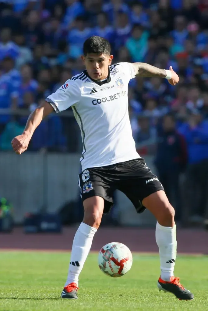 Esteban Pavez, figura en Colo Colo ante Junior por Copa Libertadores (Photosport)