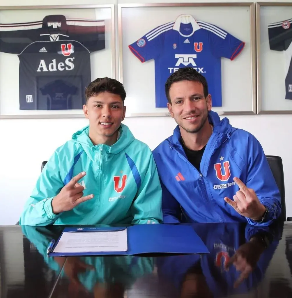 Manuel Mayo fue el encargado del primer contrato de Sanguinetti en la U. Foto: U de Chile.