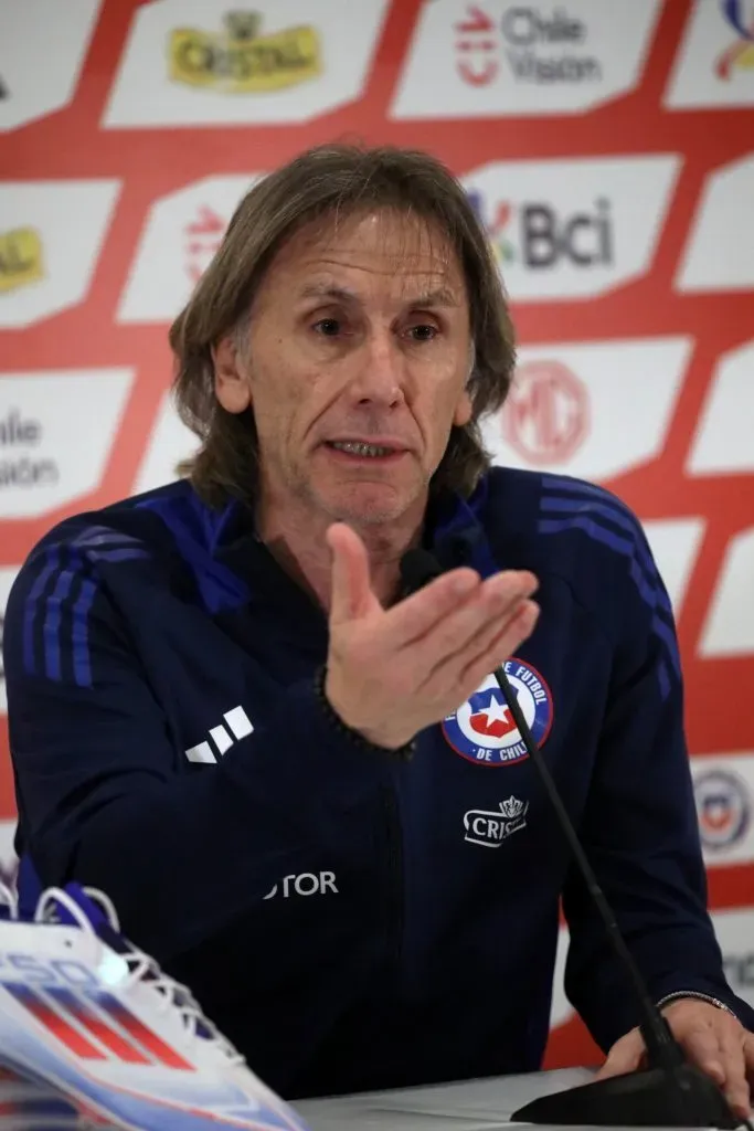 Ricardo Gareca da conferencia de prensa previo al Chile-Brasil (Photosport)