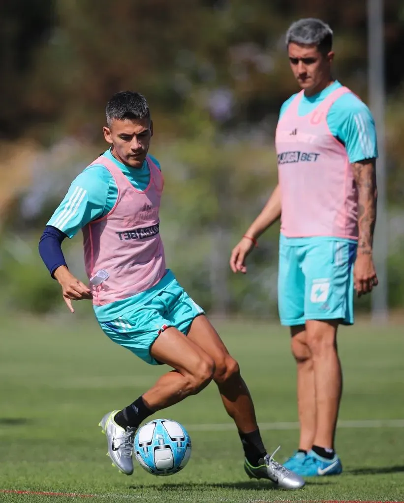 La U publicó una foto de Charles Aránguiz en el entrenamiento. Foto: U de Chile.