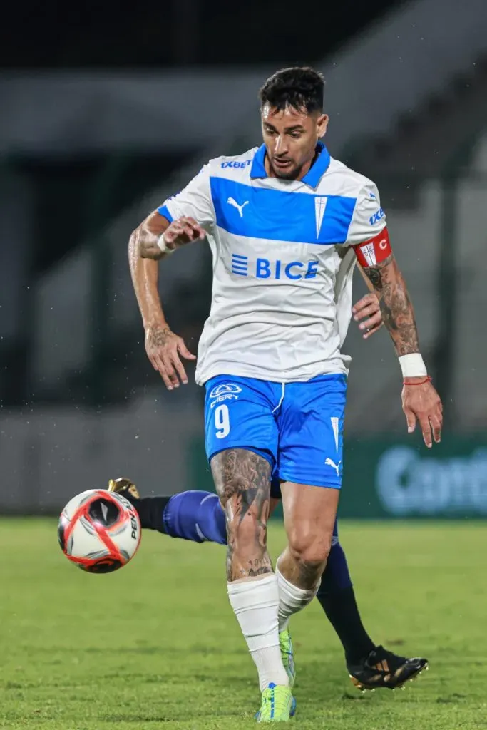 Fernando Zampedri todavía no puede jugar por la Selección Chilena (Photosport)