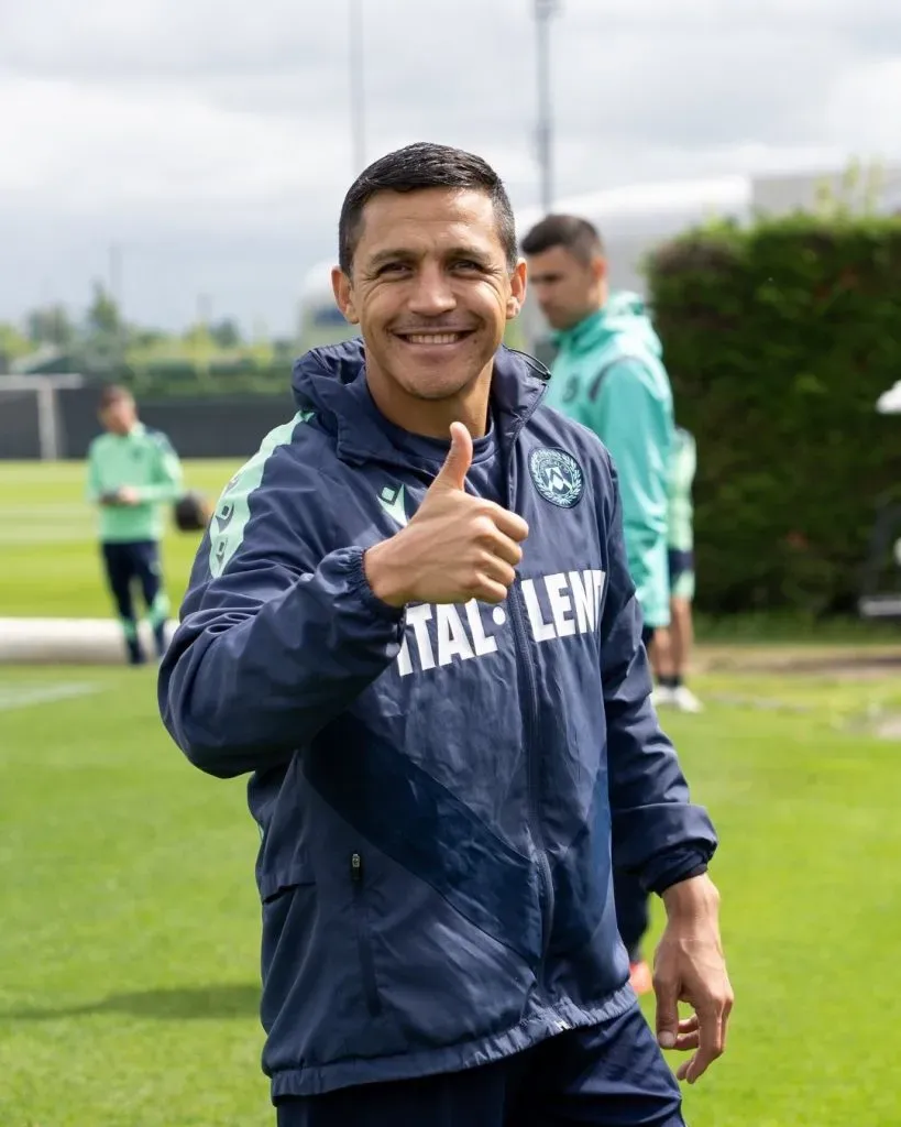 Alexis Sánchez ya trabaja a la par de sus compañeros (Udinese)