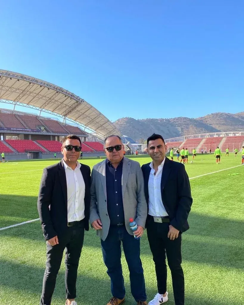 César Villegas (derecha) sueña con ser presidente de la ANFP