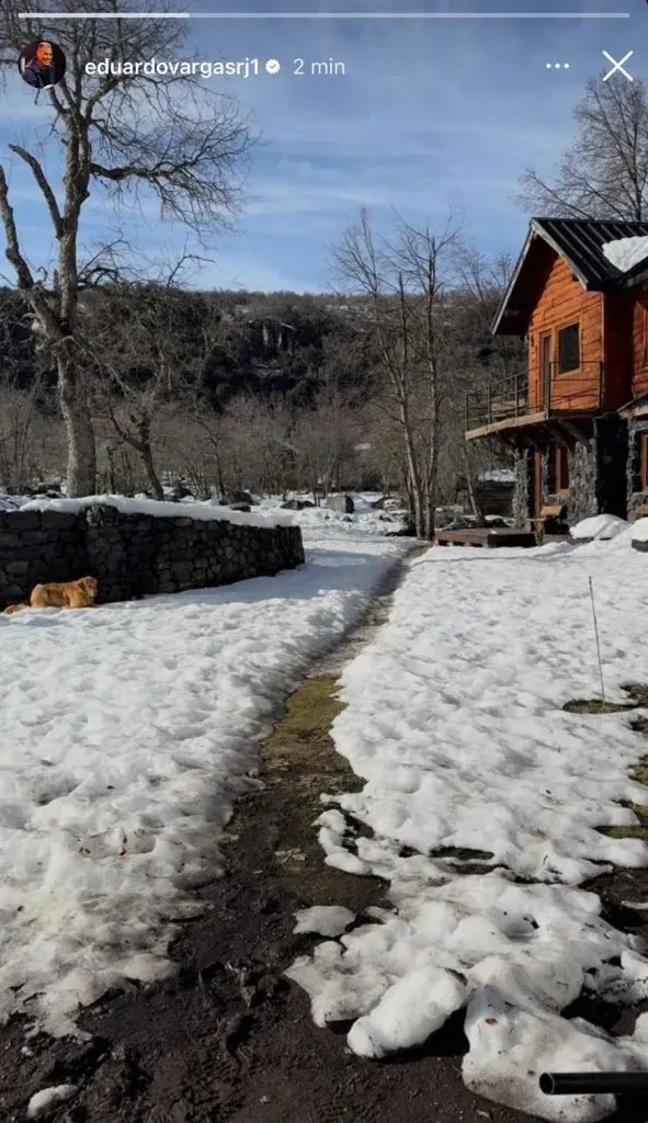 Eduardo Vargas se fue a la nieve y aún no es anunciado como refuerzo en la U.