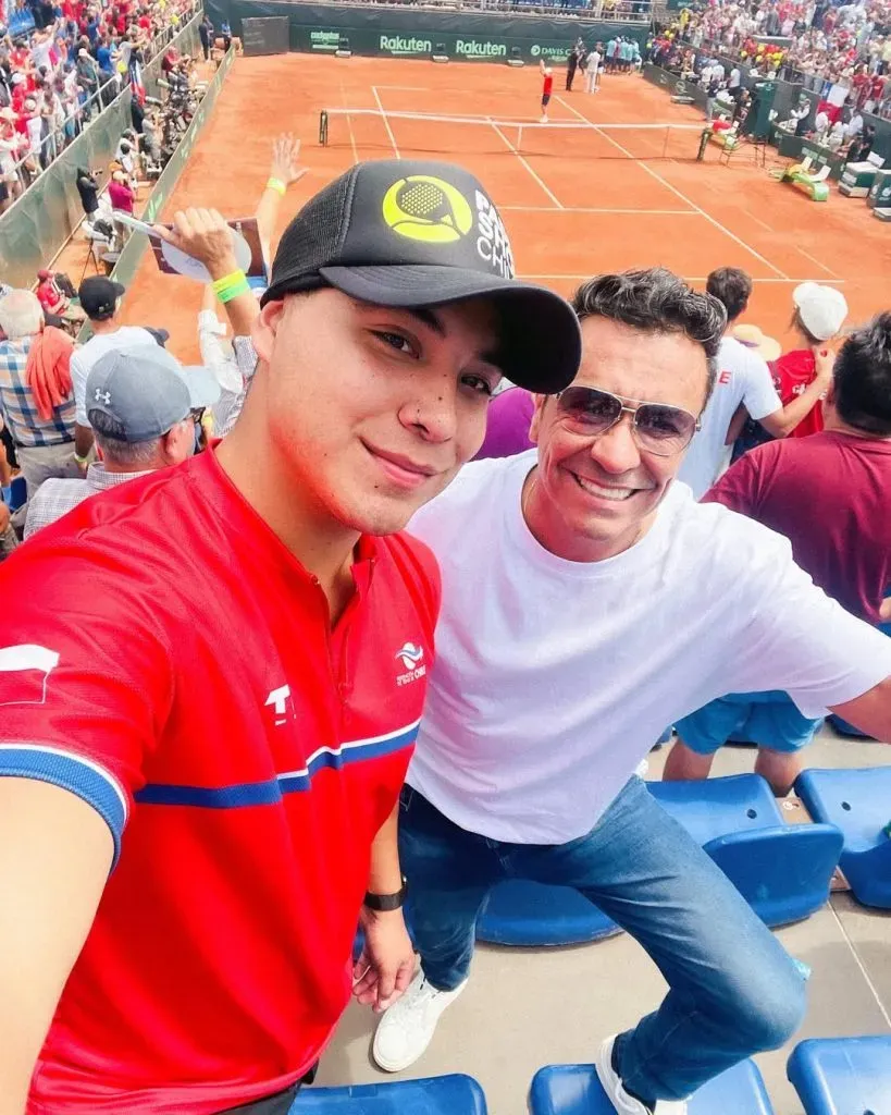 Claudio Palma junto a su hijo Felipe en una Copa Davis