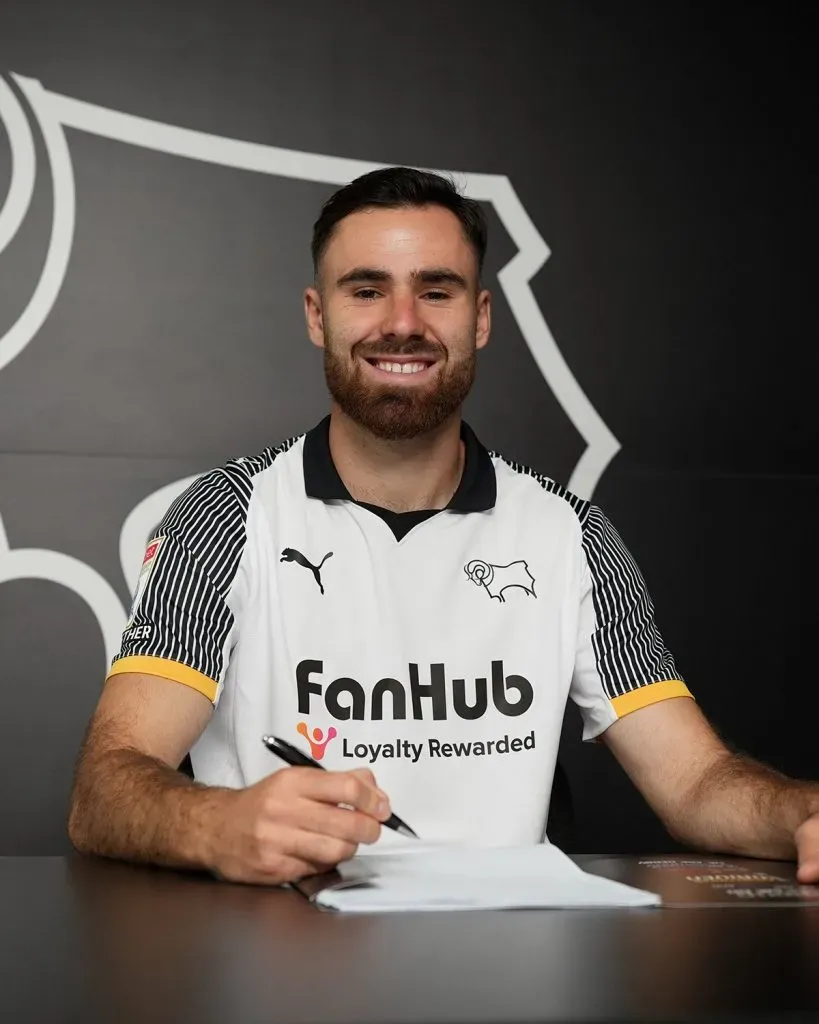 Ben Brereton se transformó en nuevo refuerzo del Derby County. Foto: Derby County.