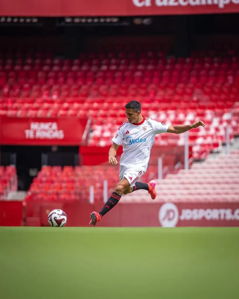 Las críticas a Alexis Sánchez y Sevilla por la edad fueron tomadas por Matías Almeyda para lanzar una tremenda reflexión sobre la depresión que lo afectó. Foto: Sevilla.