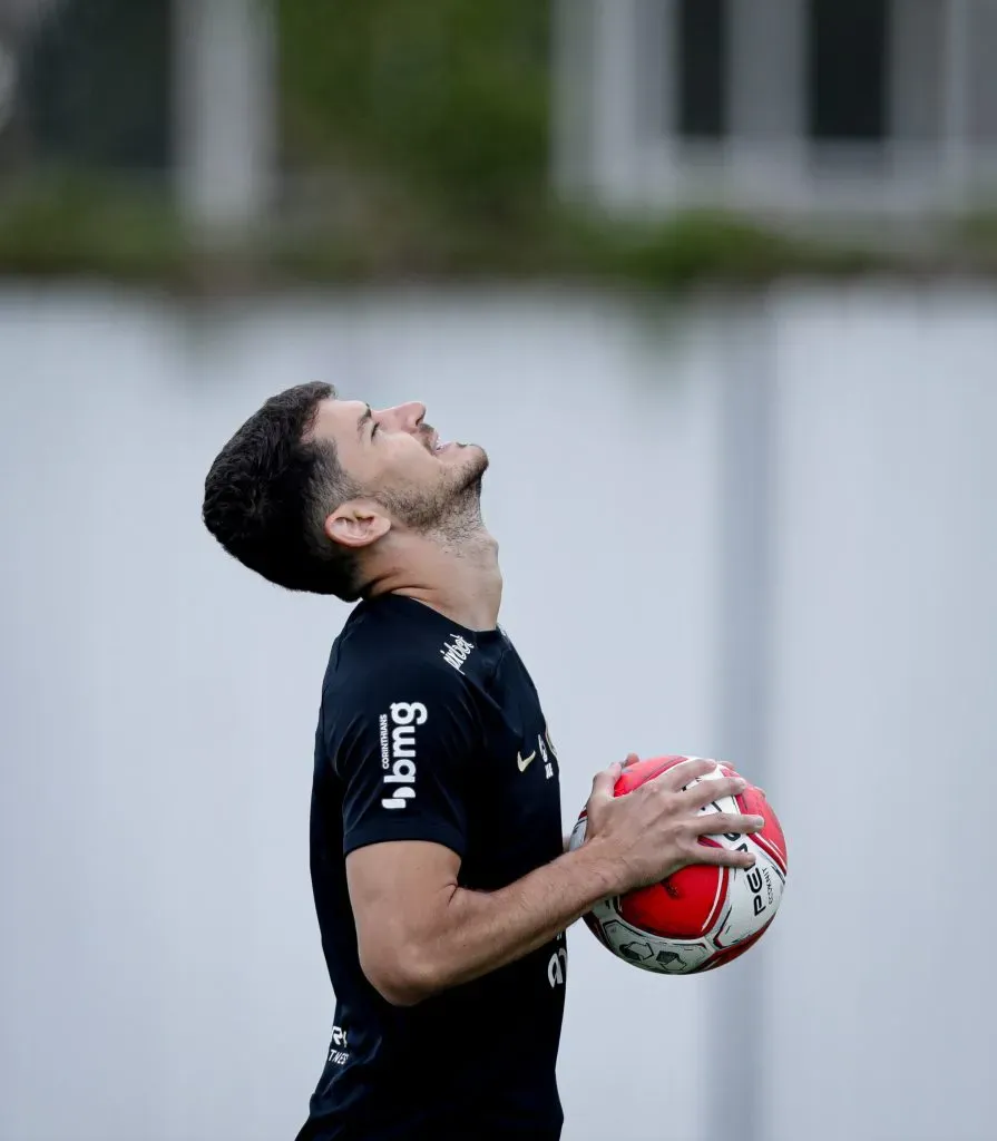 Hugo no treino do Corinthians | Foto: Rodrigo Coca/Agência Corinthians