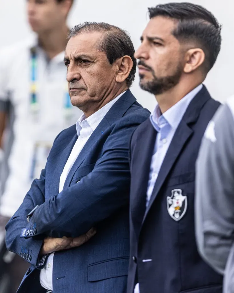 Segundo jornalista, futuro do treinador pode ter uma reviravolta no clube | Foto: Abner Dourado/AGIF