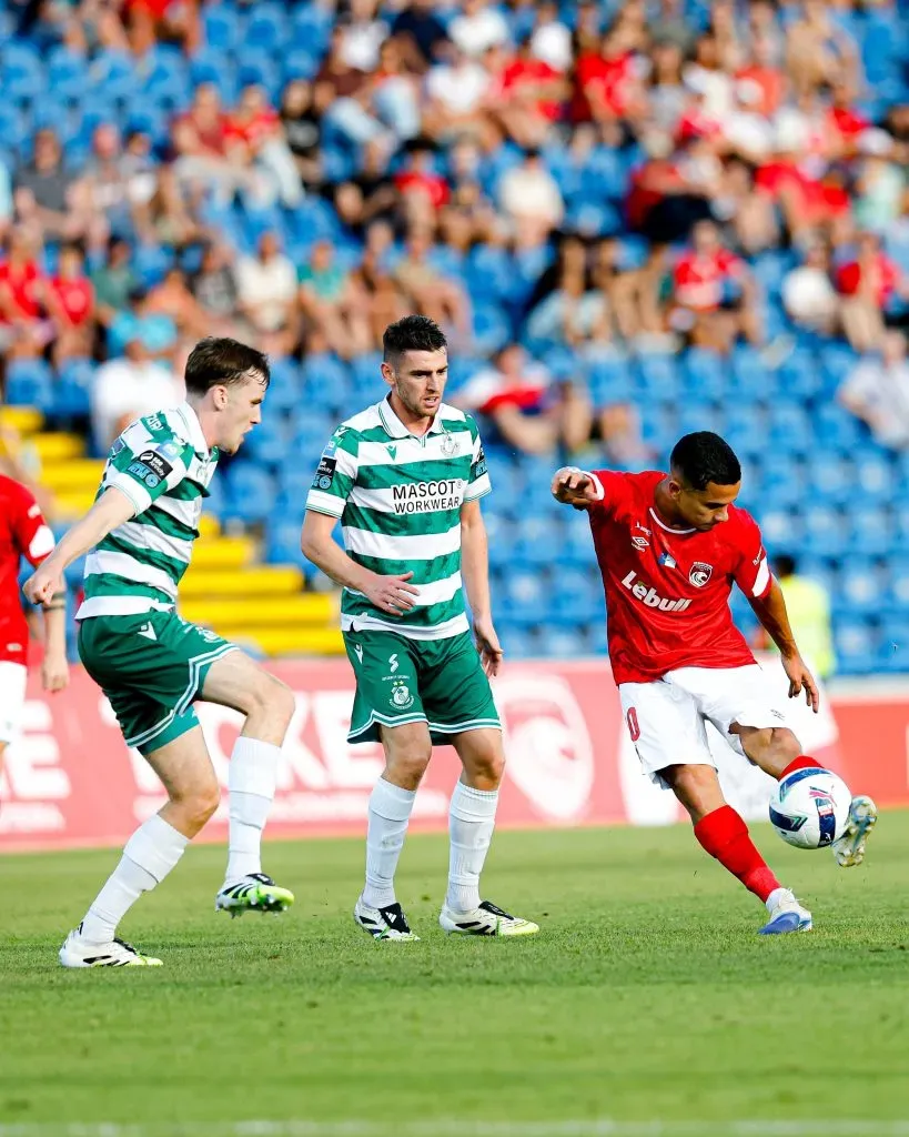 Santa Clara caiu para o Shamrock Rovers nos Açores. Foto: CD Santa Clara