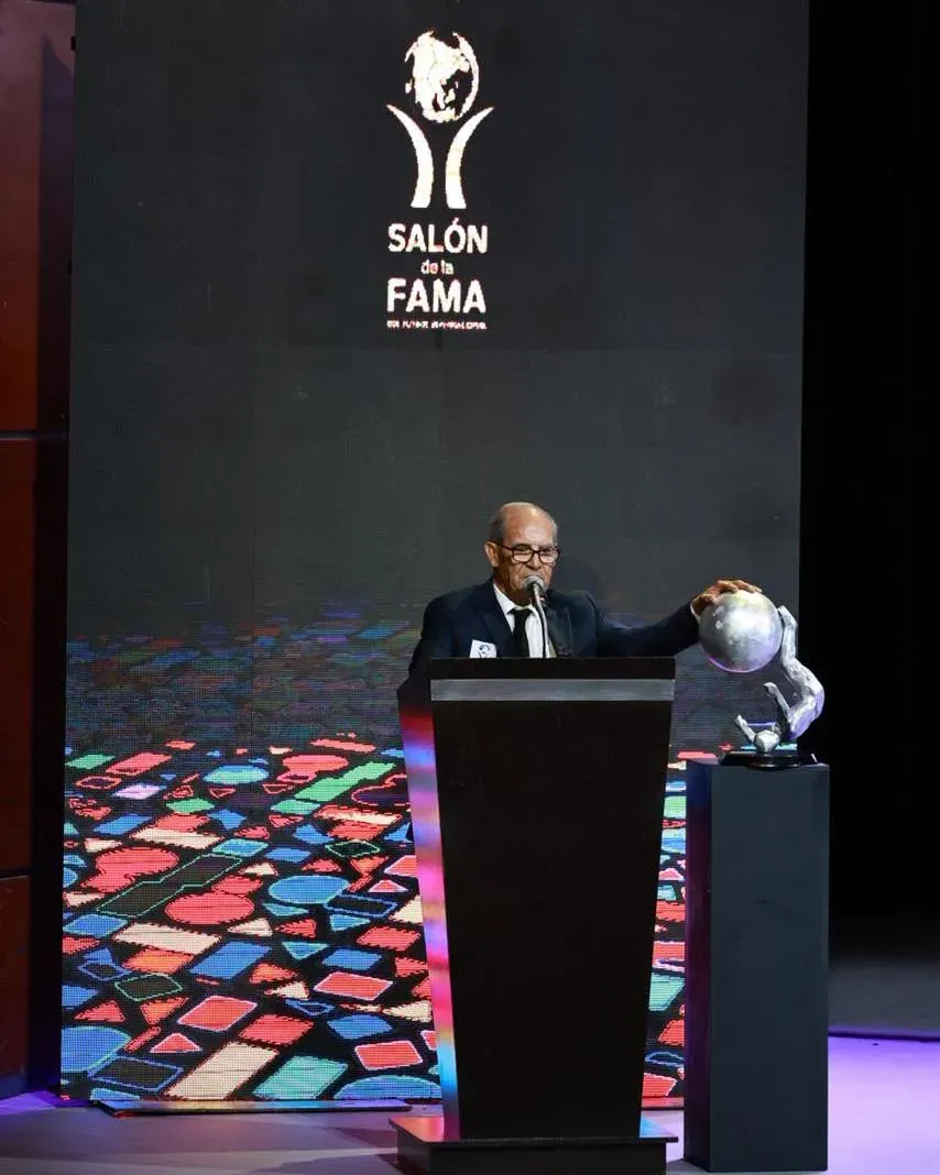 Pata Bendita Castro saca la cara por Chile