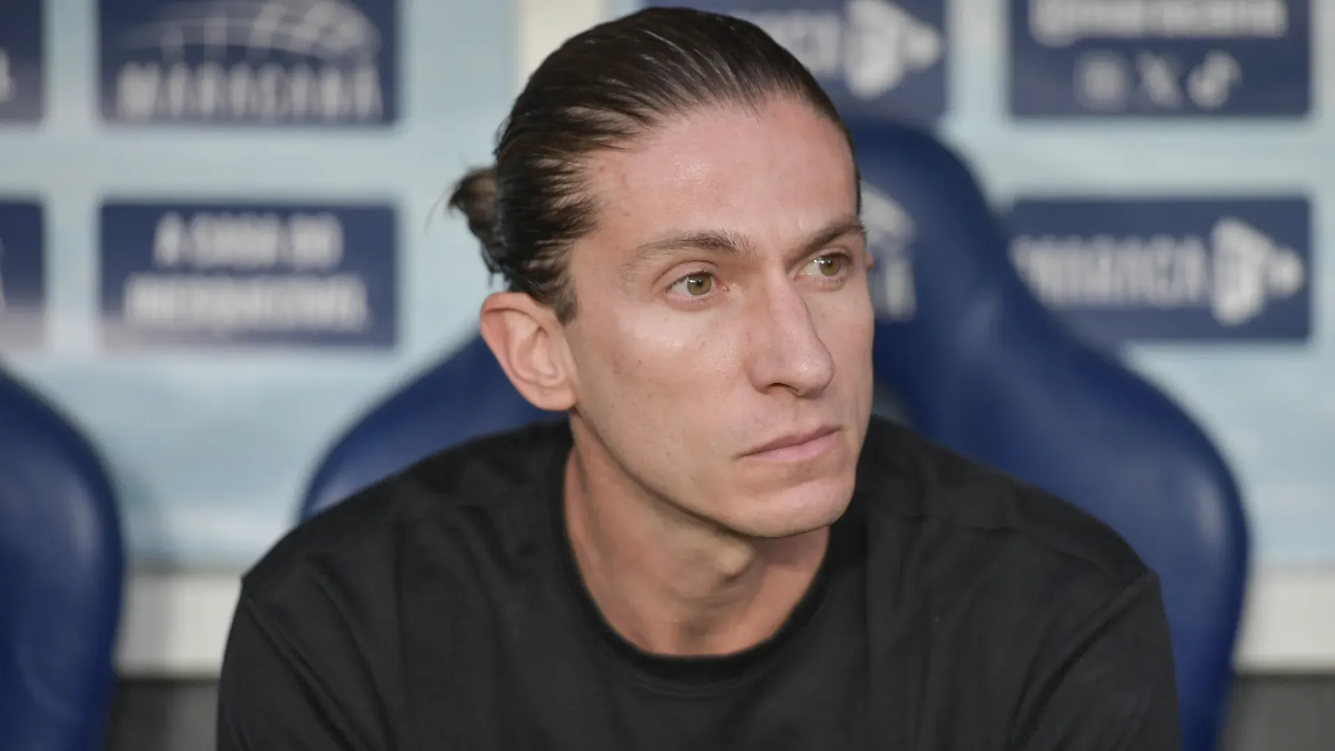 Filipe Luís no comando técnico do Flamengo – Foto: Thiago Ribeiro/AGIF
