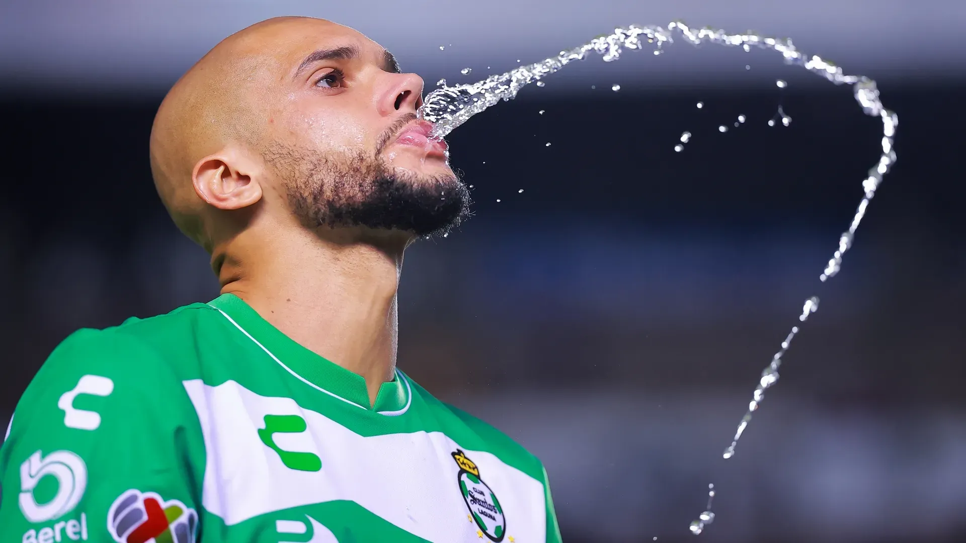 Matheus Dória, zagueiro