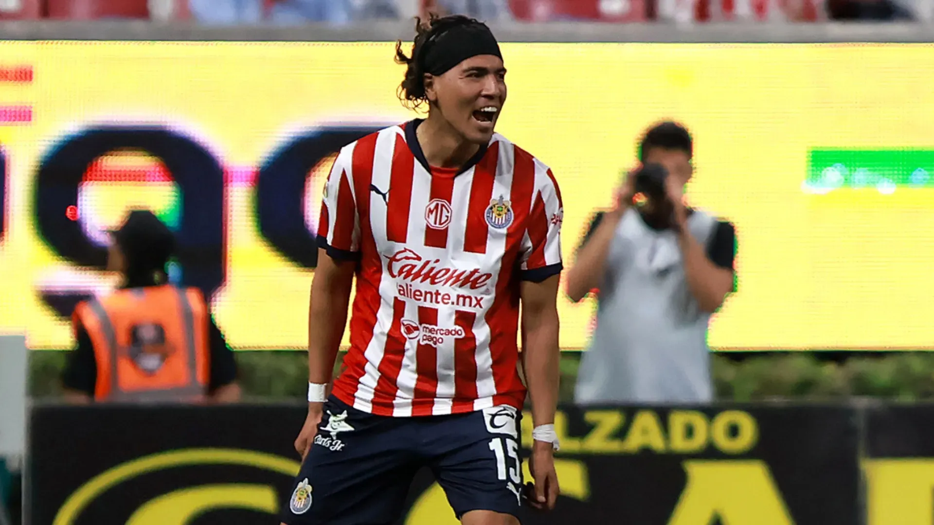 ¿Érick Gutiérrez puede salir de Chivas?
