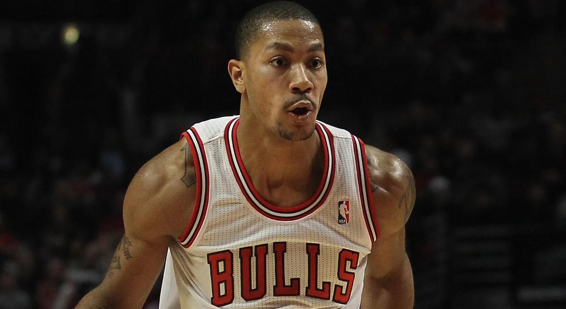 Derrick Rose playing for Bulls