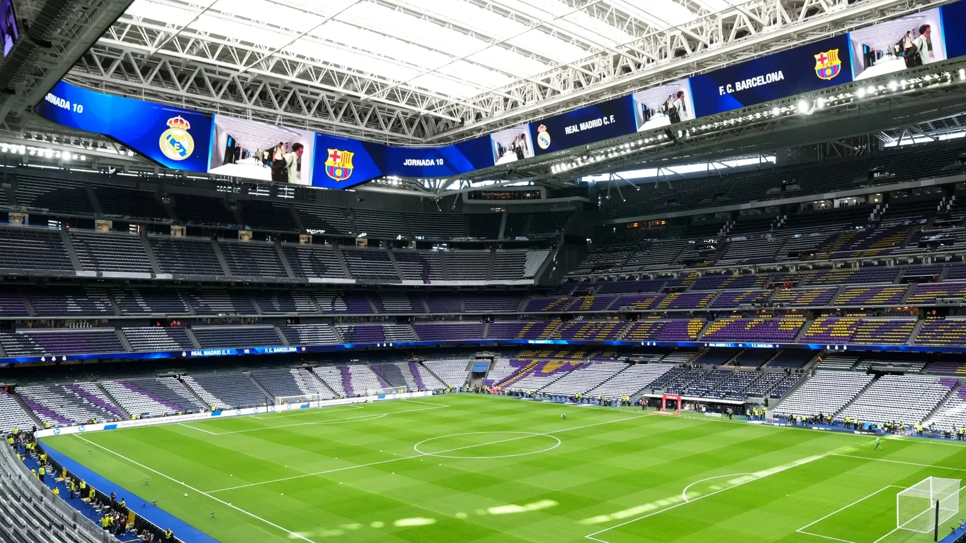 A general view of the inside of the stadium prior to the LaLiga EA Sports match between Real Madrid CF and FC Barcelona at Estadio Santiago Bernabeu