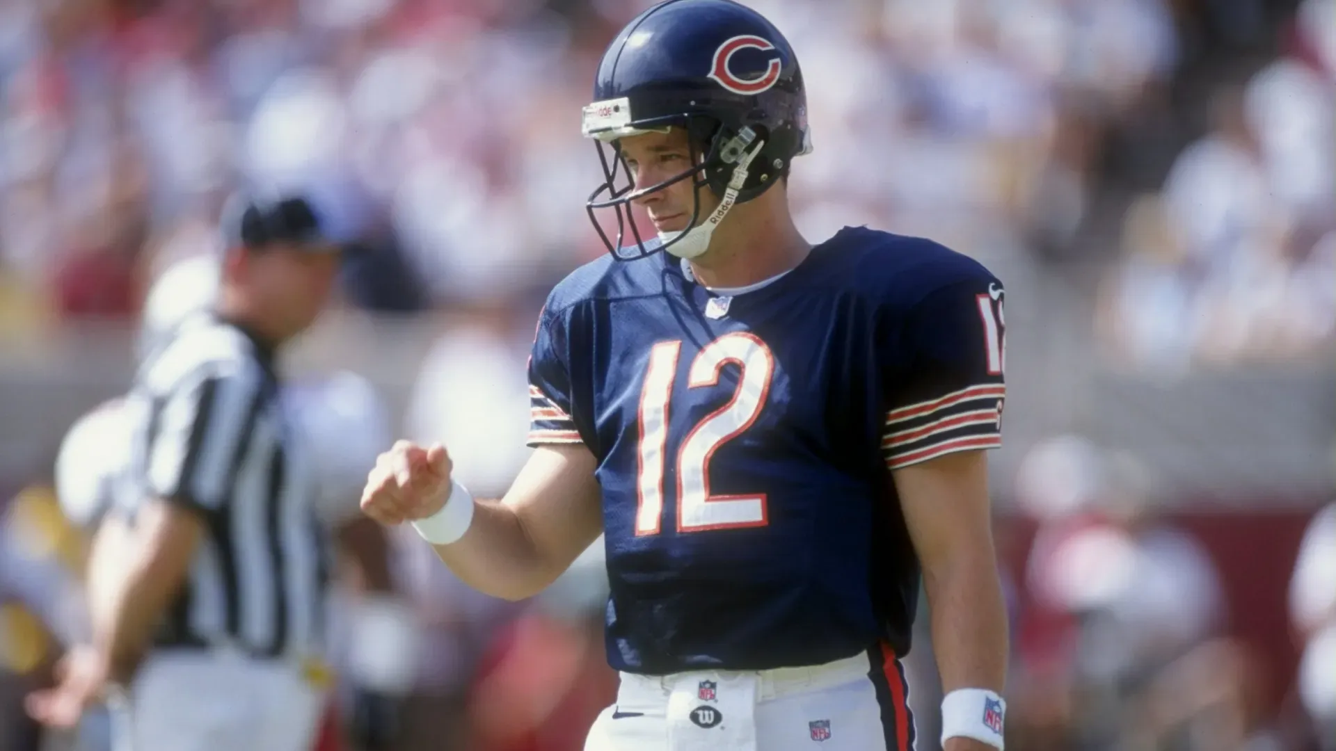 Quarterback Erik Kramer #12 of the Chicago Bears